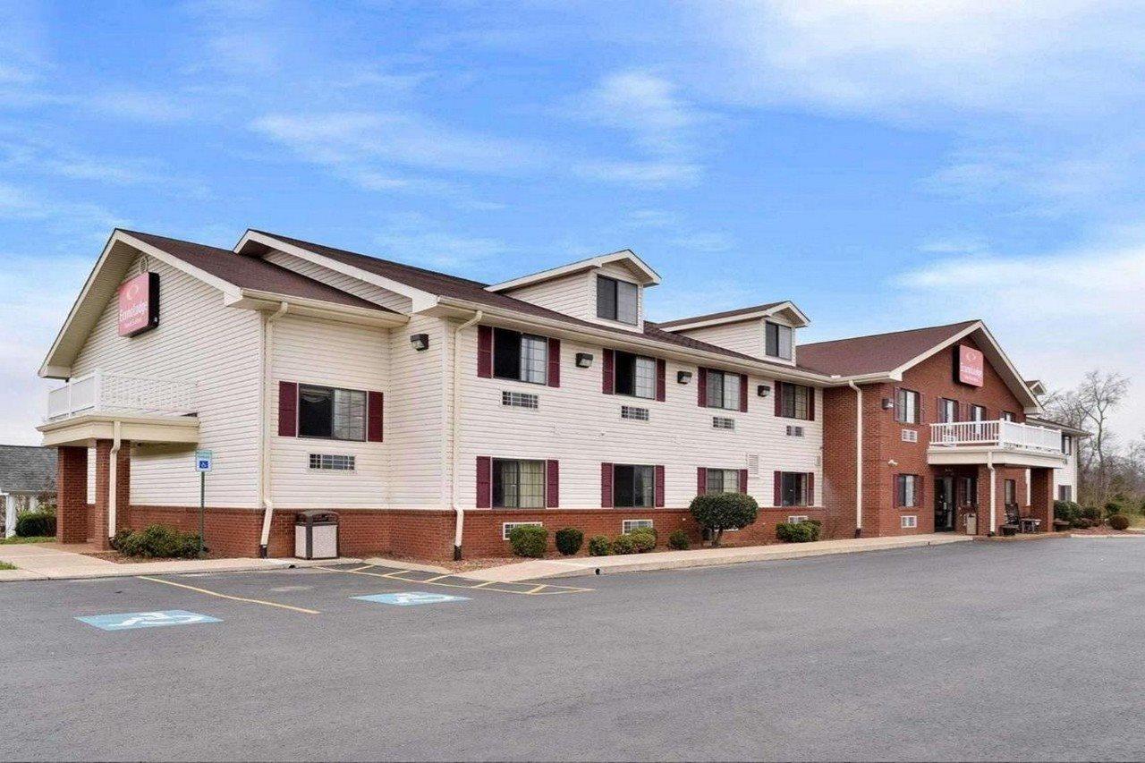 Econo Lodge Inn & Suites Shelbyville Eksteriør bilde