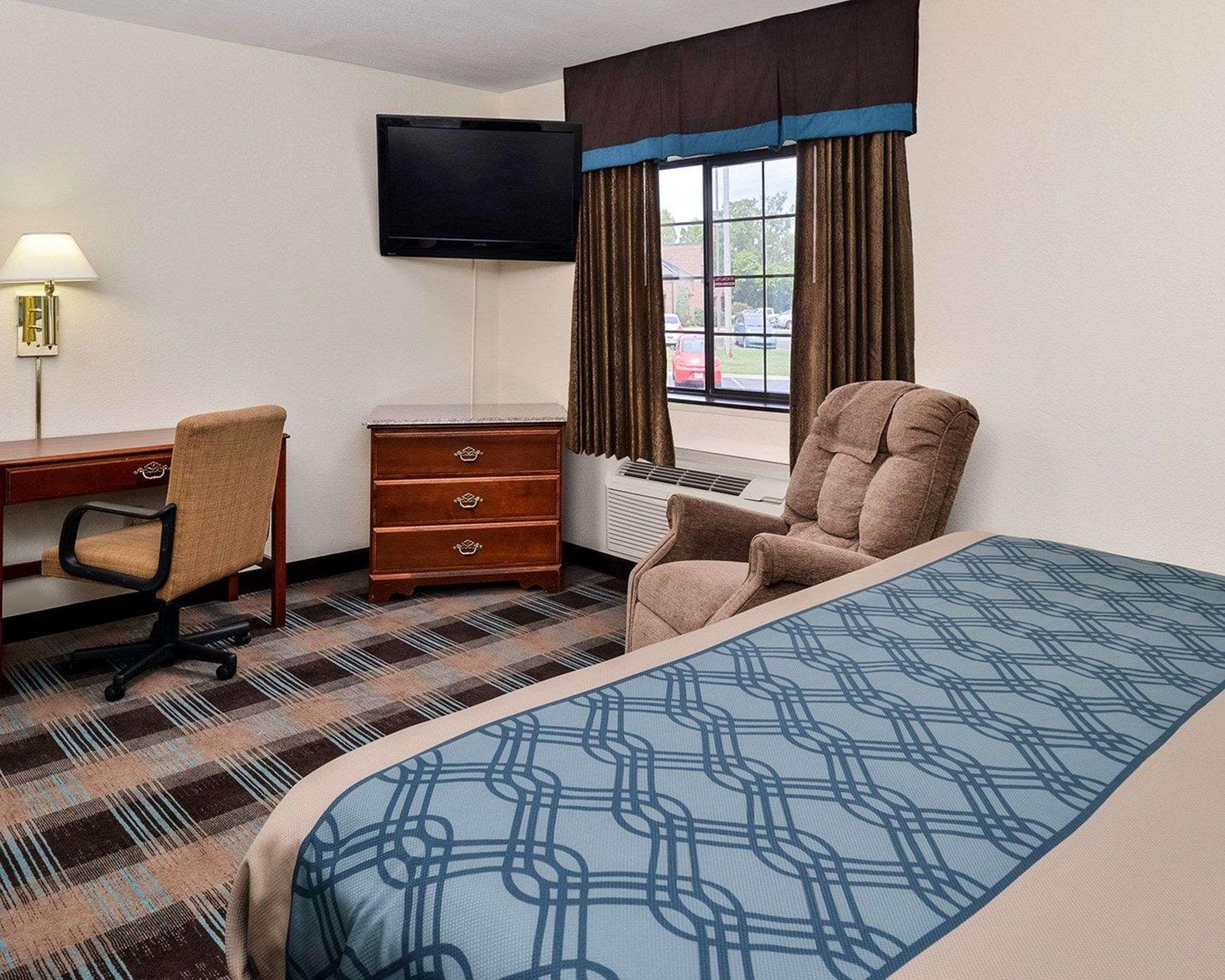 Econo Lodge Inn & Suites Shelbyville Eksteriør bilde