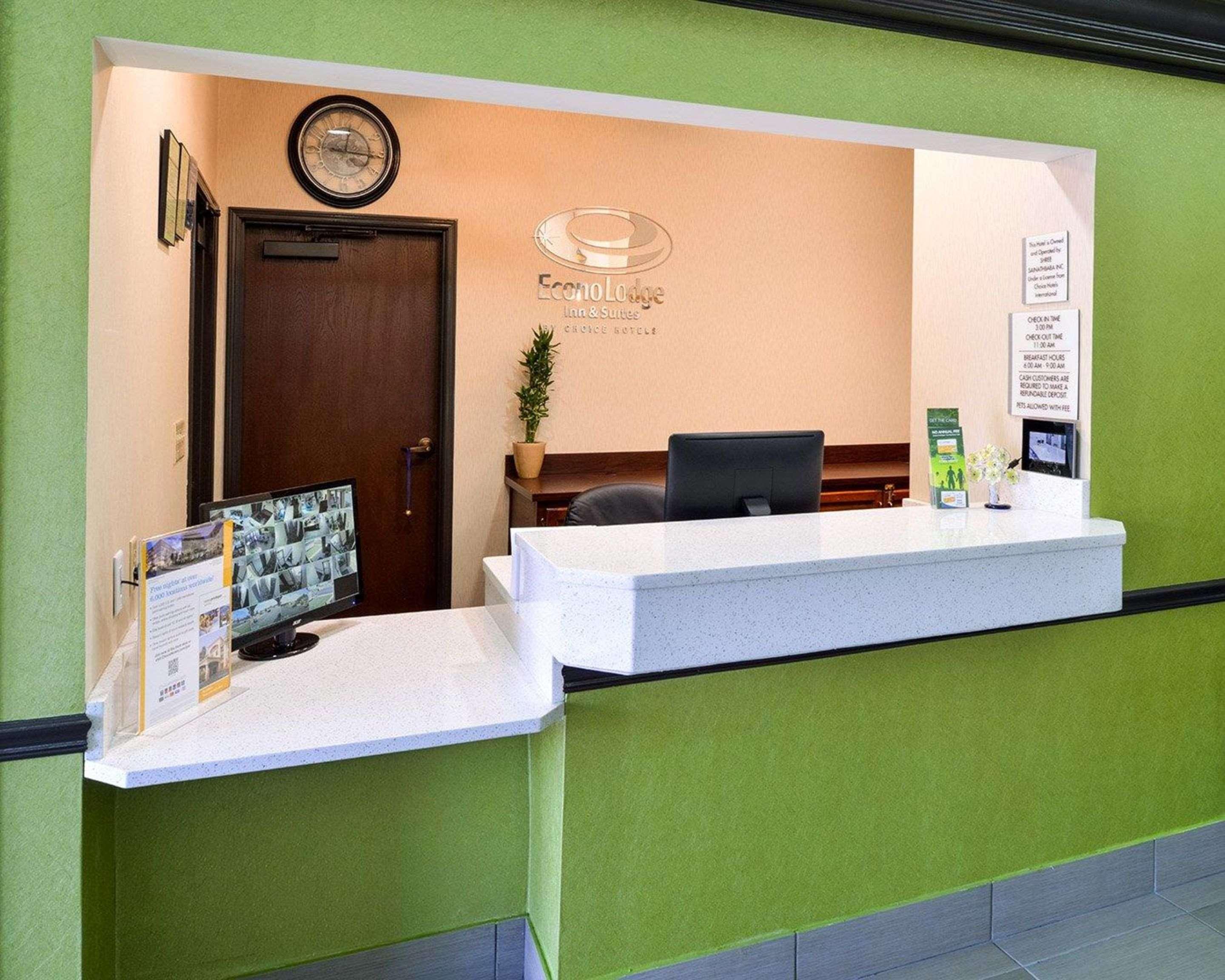 Econo Lodge Inn & Suites Shelbyville Eksteriør bilde