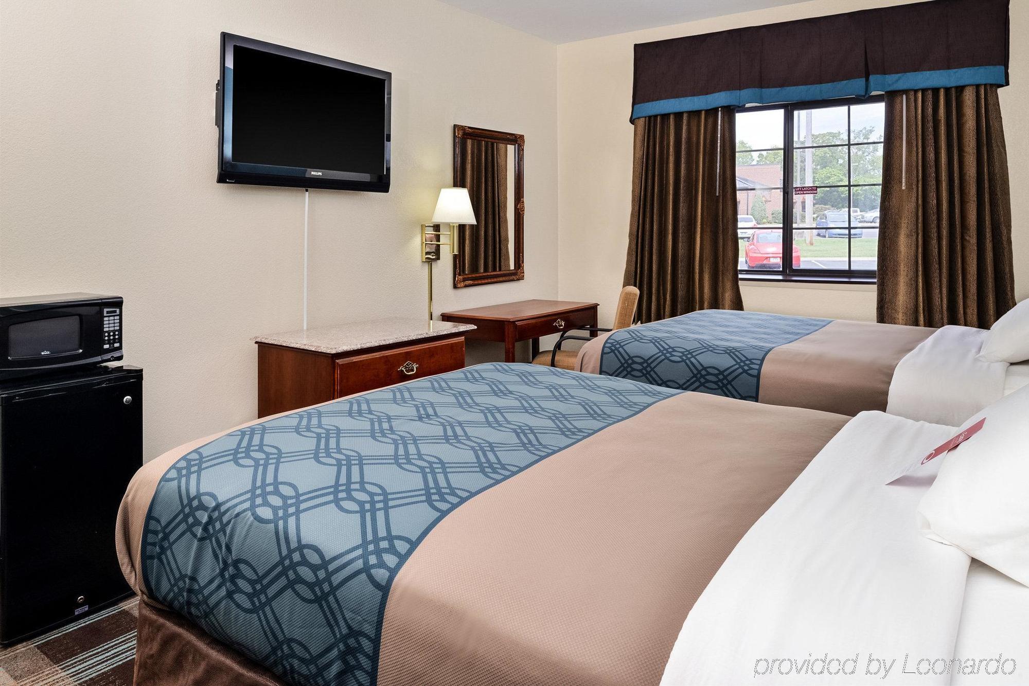 Econo Lodge Inn & Suites Shelbyville Eksteriør bilde