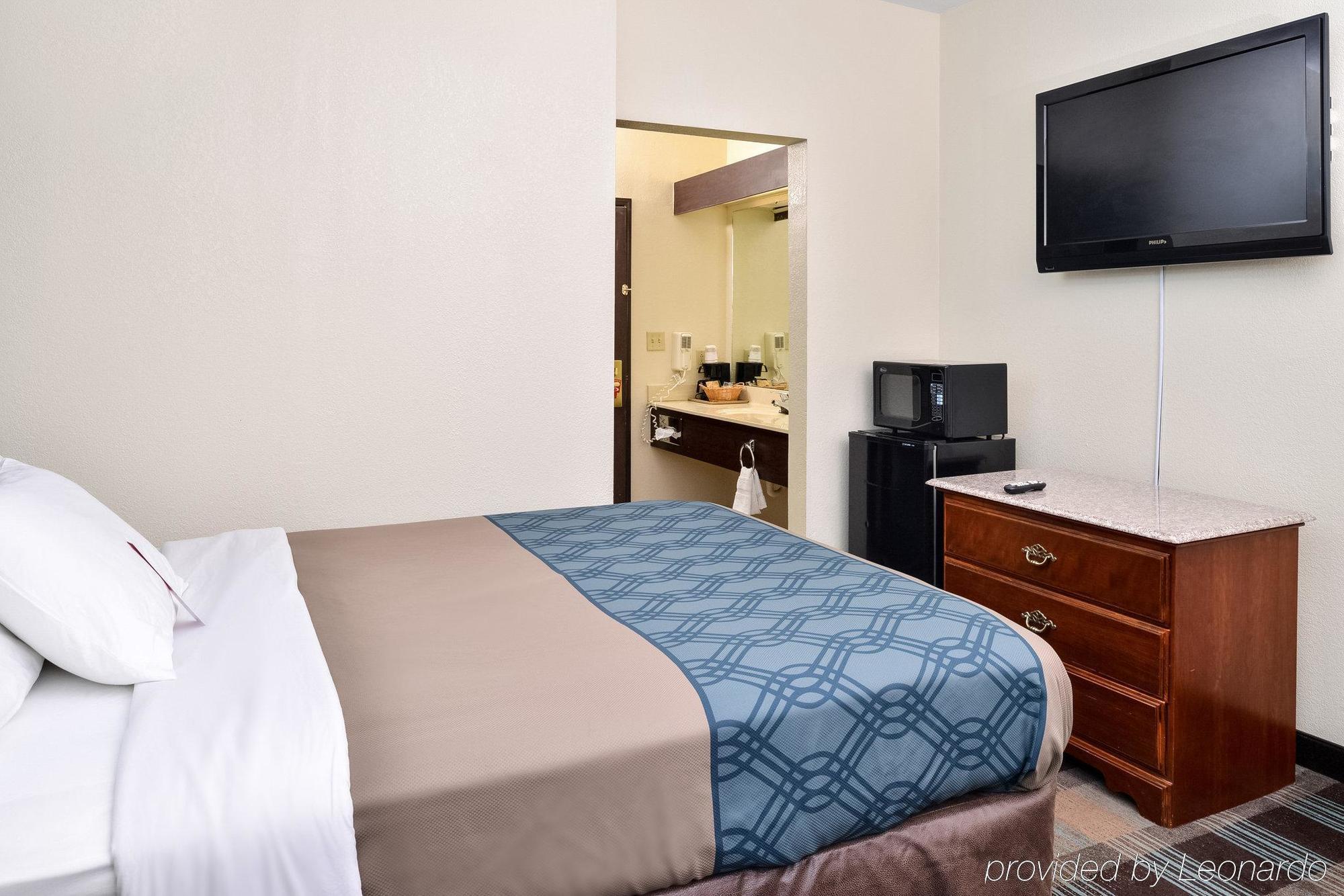 Econo Lodge Inn & Suites Shelbyville Eksteriør bilde